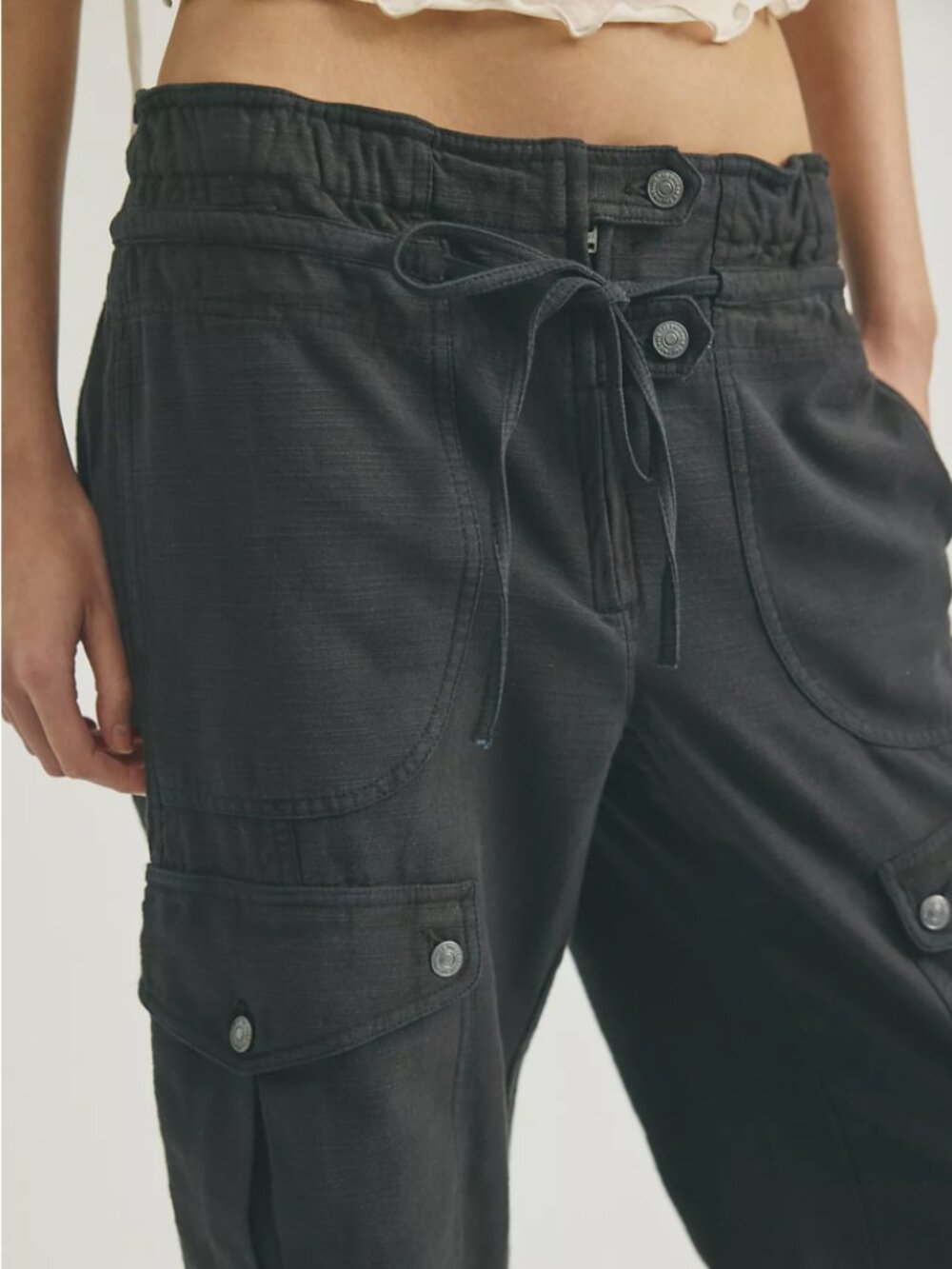 We The Free Park Ave Pull-On Cargo Pants – Black – Size M - Picture 3 of 9
